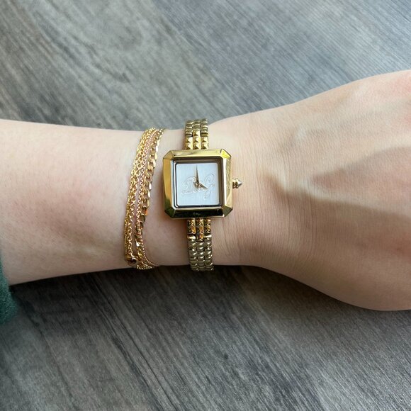 Authentic Dolce & Gabbana Mini Gold Watch - Picture 10 of 10